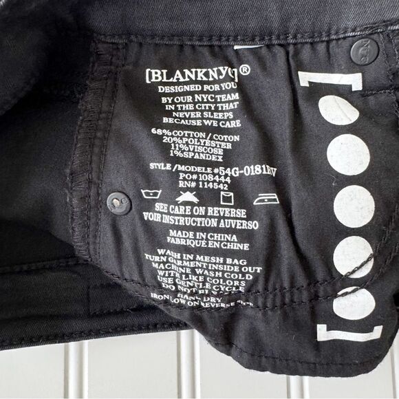 BlankNYC Women's Spartacus Black Coated Denim Mini Skirt - Size24 - Picture 5 of 5